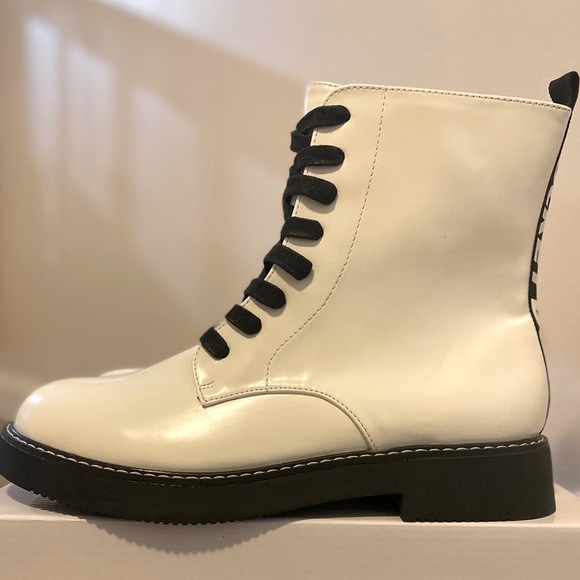 ROCKET DOG WHITE COMBAT BOOTS - Picture 4 of 6